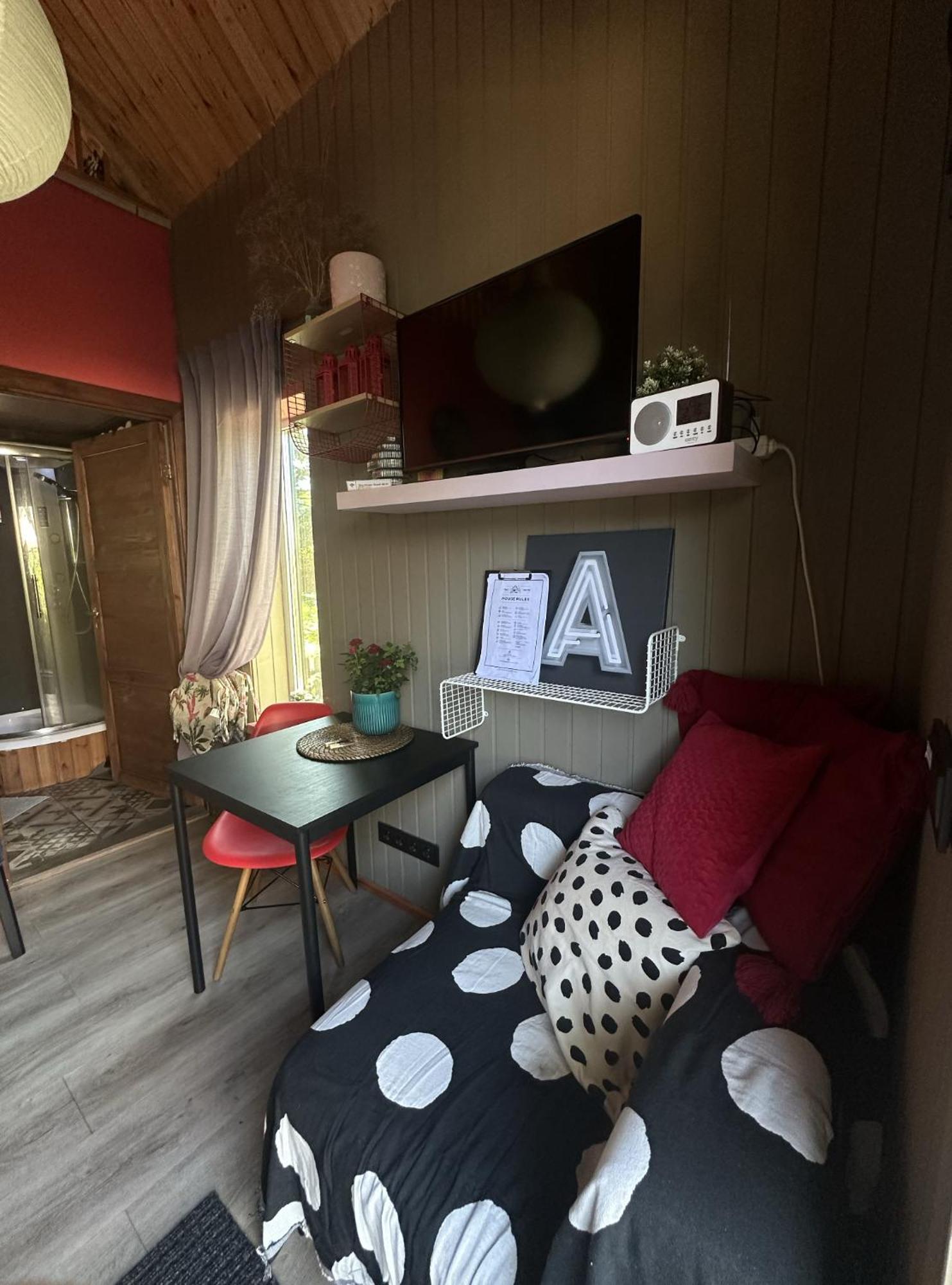 Villa Amazing Little House On An Island With Garden Riga Esterno foto